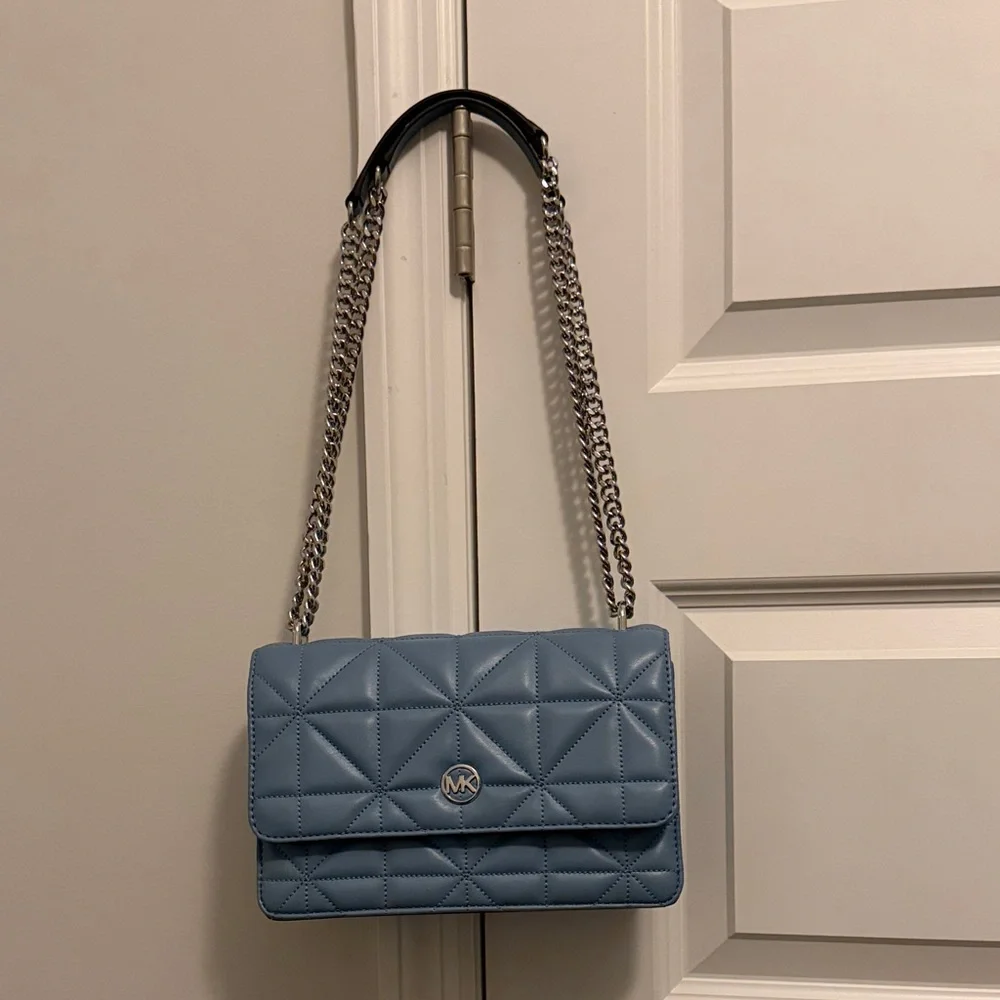 Michael Kors Blue Quilted Shoulder Bag with Silver Chain - Picture 1 of 8